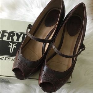 Frye women Mary Jane shoes